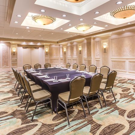 Crowne Plaza Executive Center Baton Rouge By Ihg Hotel Bagian luar foto
