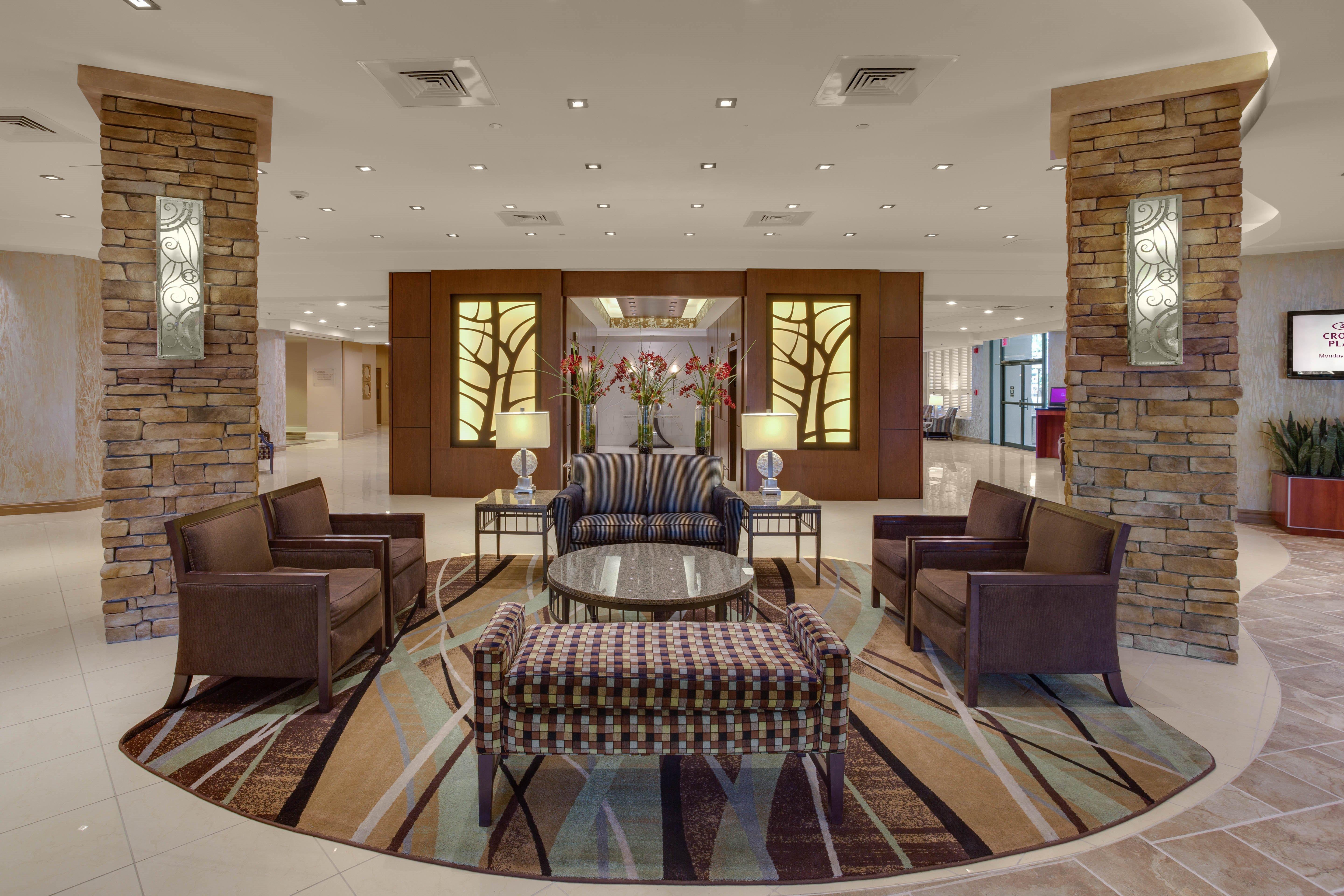 Crowne Plaza Executive Center Baton Rouge By Ihg Hotel Bagian luar foto