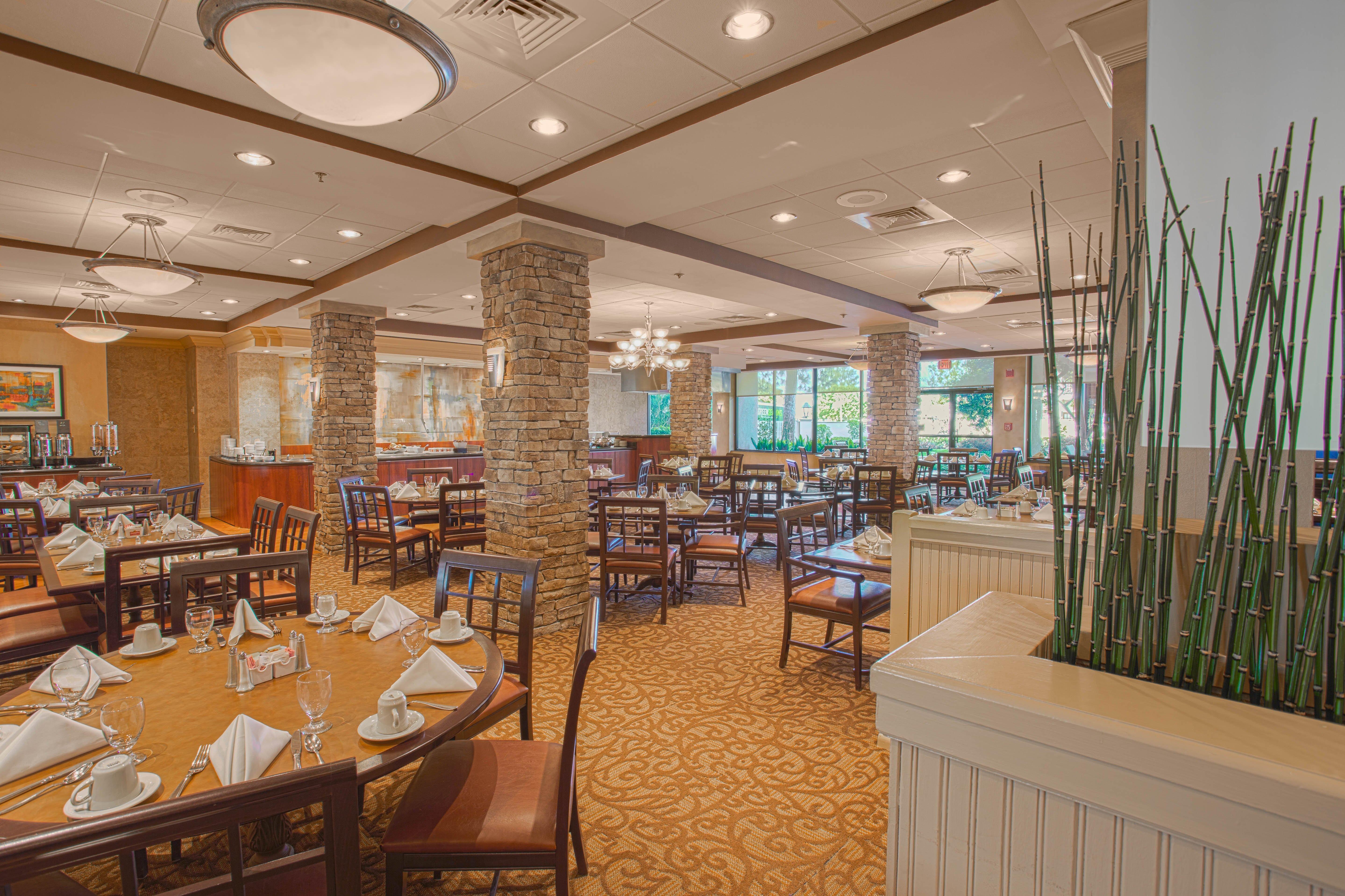 Crowne Plaza Executive Center Baton Rouge By Ihg Hotel Bagian luar foto
