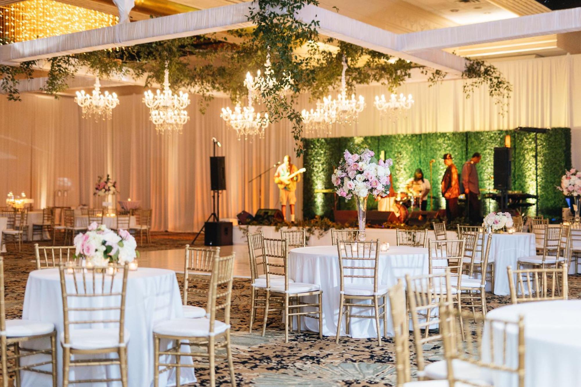 Crowne Plaza Executive Center Baton Rouge By Ihg Hotel Bagian luar foto