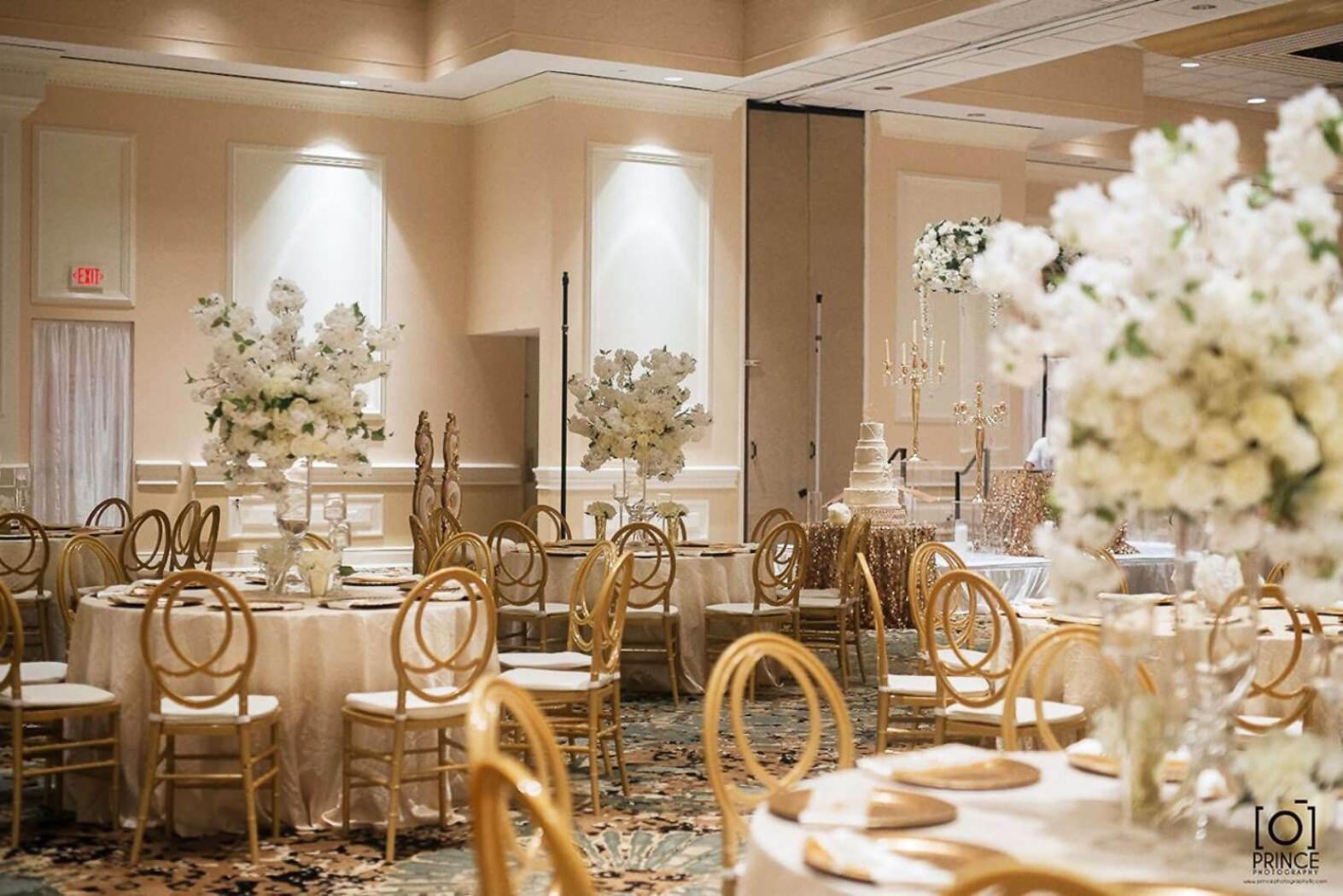 Crowne Plaza Executive Center Baton Rouge By Ihg Hotel Bagian luar foto
