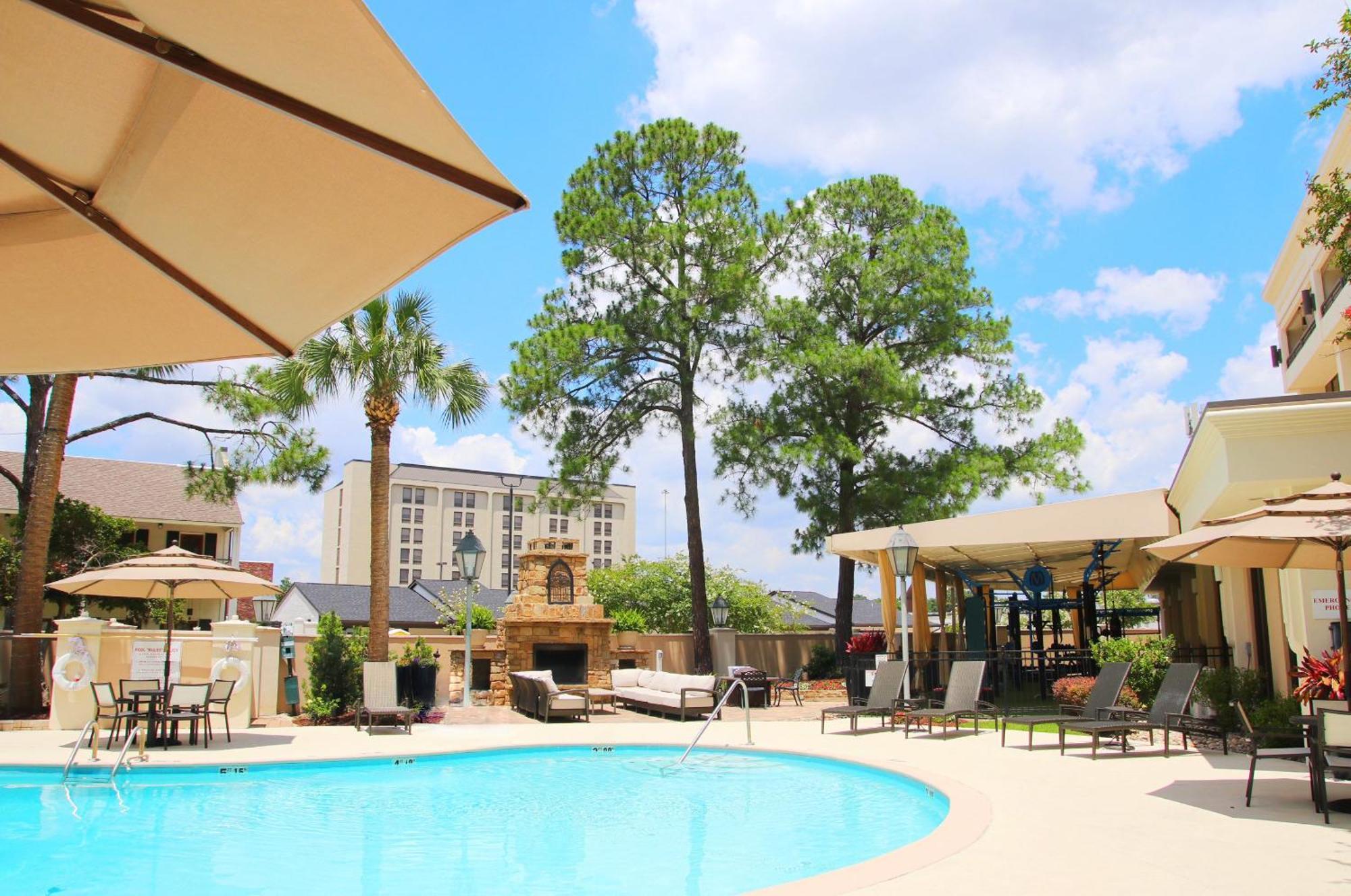 Crowne Plaza Executive Center Baton Rouge By Ihg Hotel Bagian luar foto
